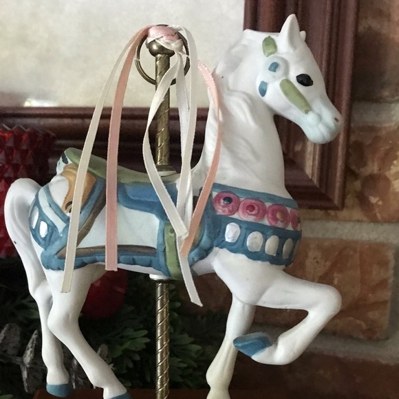 Rare Vintage 1976 Musical Carousel Horse - Picture 6 of 7